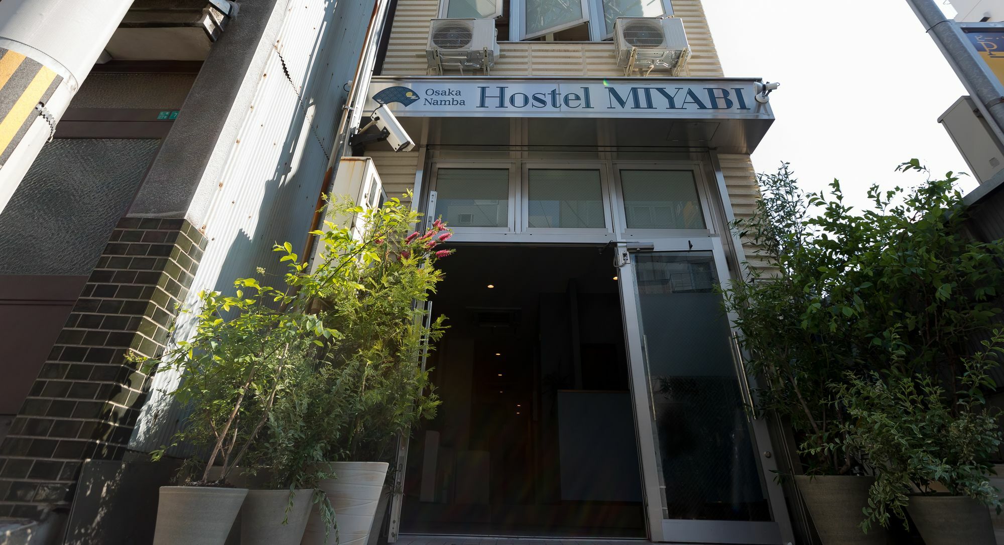 Osaka Namba Hostel Miyabi מראה חיצוני תמונה